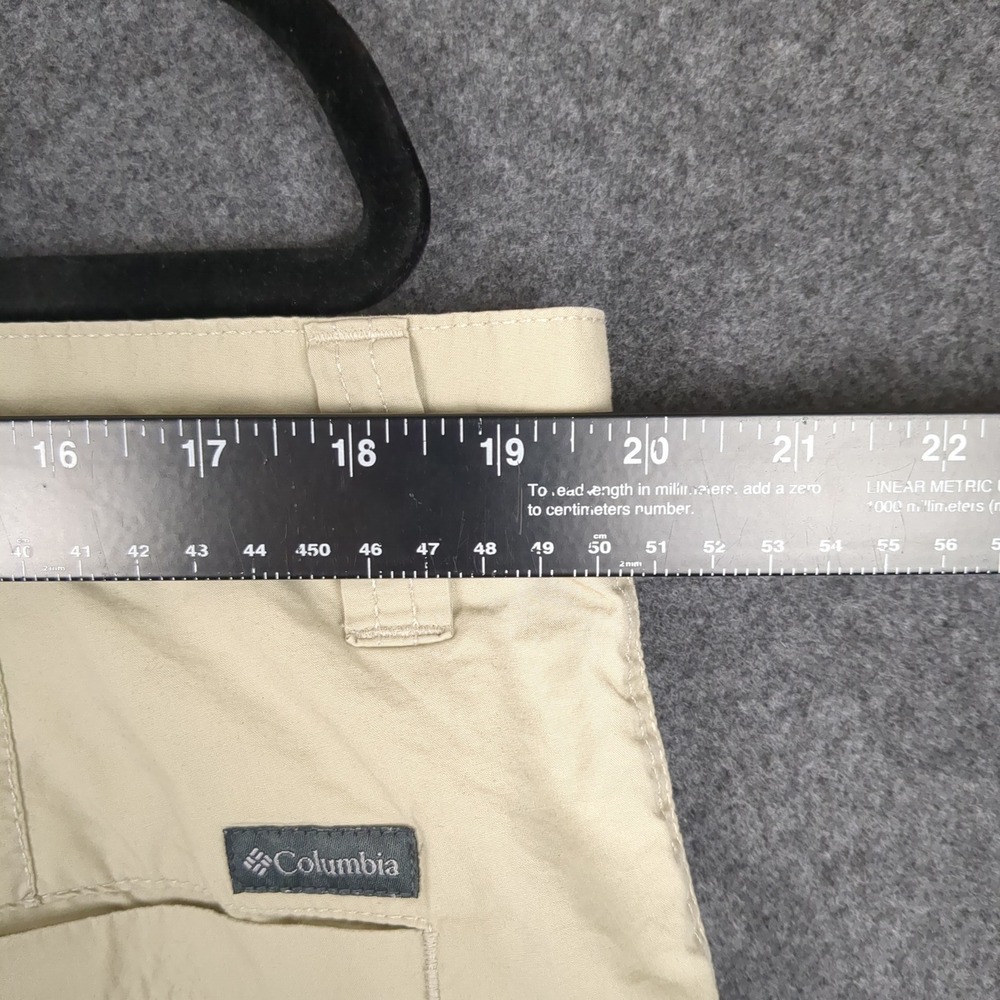 Columbia Mens Shorts Size 34W 10L Beige Flat Front Casual Outdoor - Picture 12 of 14